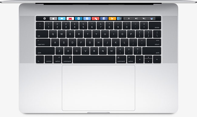 MacBook Pro 13 inch dùng chip Core i5, bản 15 inch dùng chip Core i7. 