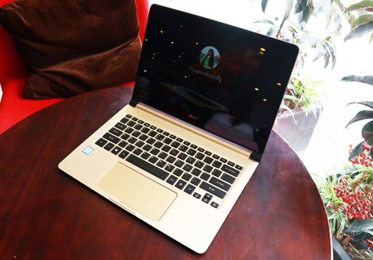 Laptop mỏng nhất thế giới về Việt Nam, giá 35 triệu đồng