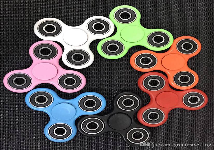 Món đồ chơi Fidget Spinner gây sốt toàn nước Mỹ