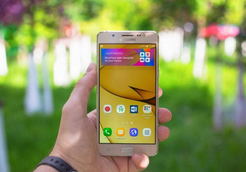 Galaxy J5, J7 (2017) chính thức trình làng