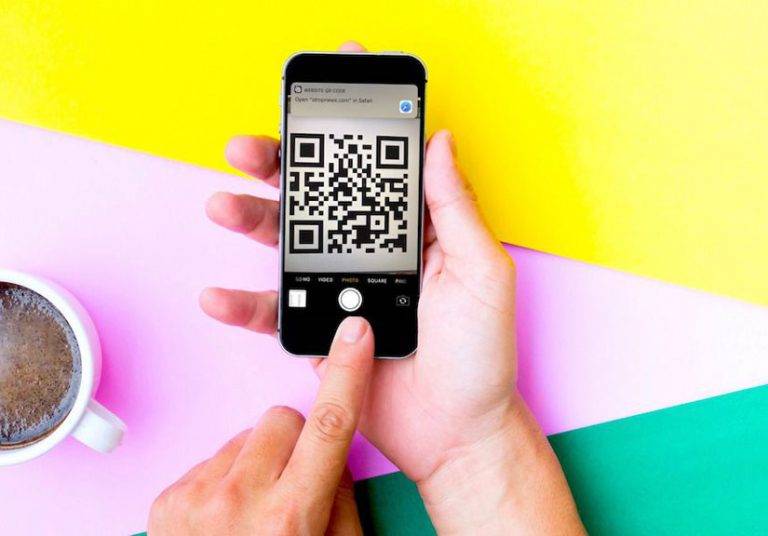 Nạp thẻ di động bằng ứng dụng quét QR code