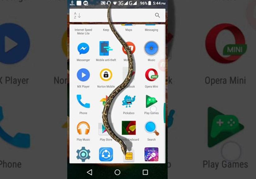 Cách làm rắn bò trên màn hình điện thoại troll bạn bè