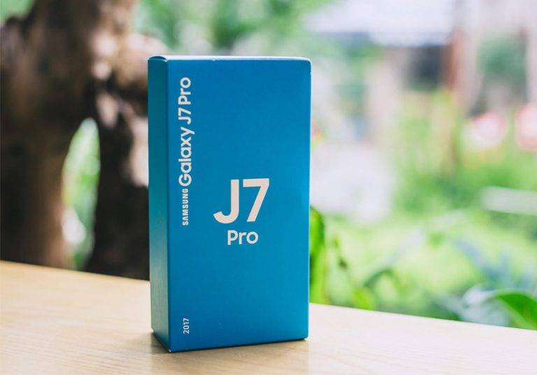 Galaxy J7 Pro đạt doanh số kỷ lục trong ngày đầu bán ra