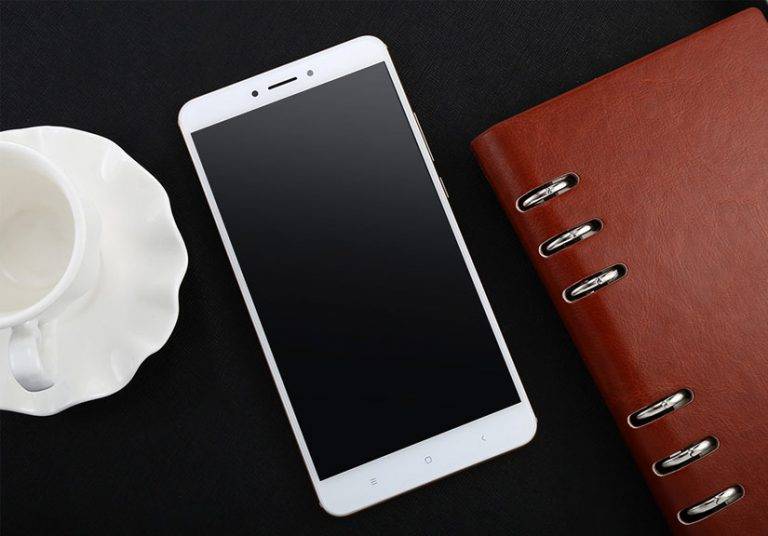 Xiaomi Mi Max 2 - phablet kiêm sạc dự phòng