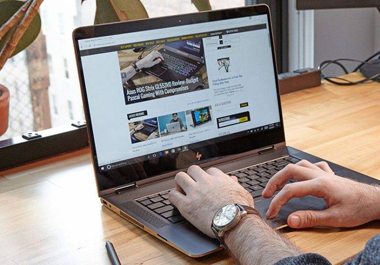 HP tung mẫu laptop mới