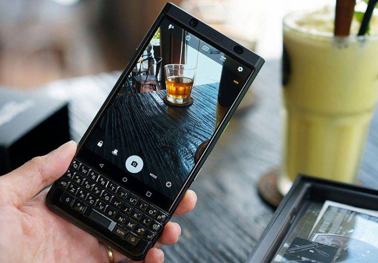 Smartphone BlackBerry chống nước