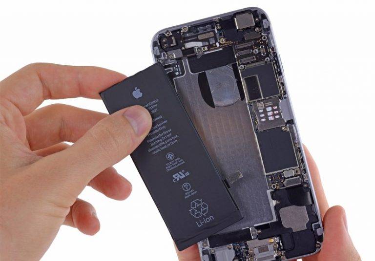 Làm gì khi iPhone chạy chậm đi