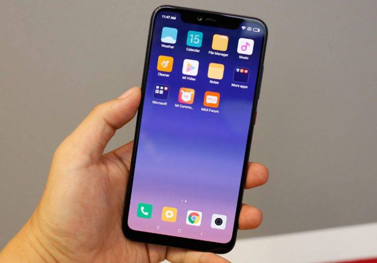 Xiaomi Mi8 Pro - Smartphone có mặt lưng sau trong suốt