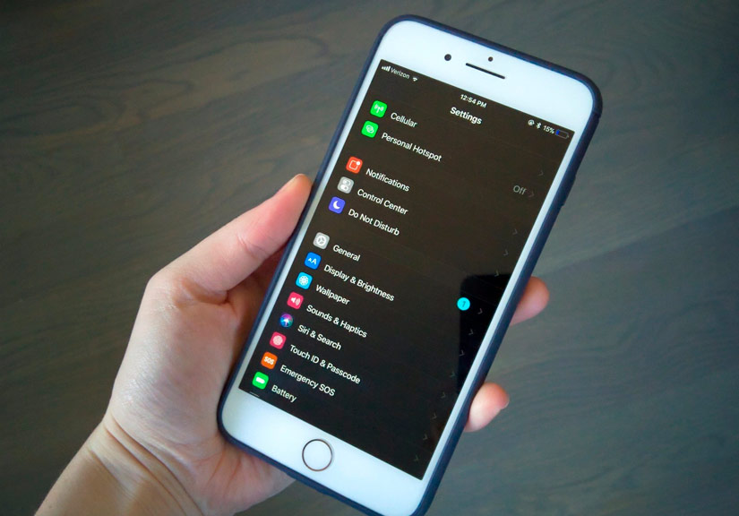 iOS 13 hé lộ những điều mới trên iPhone, iPad