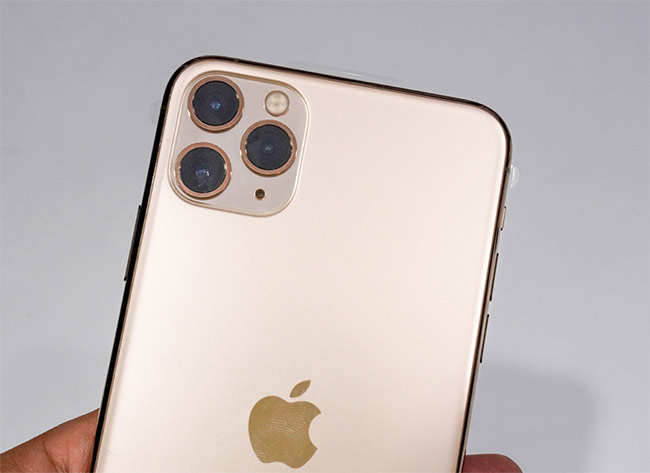 Giá iPhone 11 Pro Max giảm 6 triệu đồng sau ba ngày