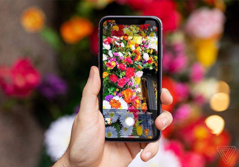 iPhone 11 - xuất sắc trong tầm giá