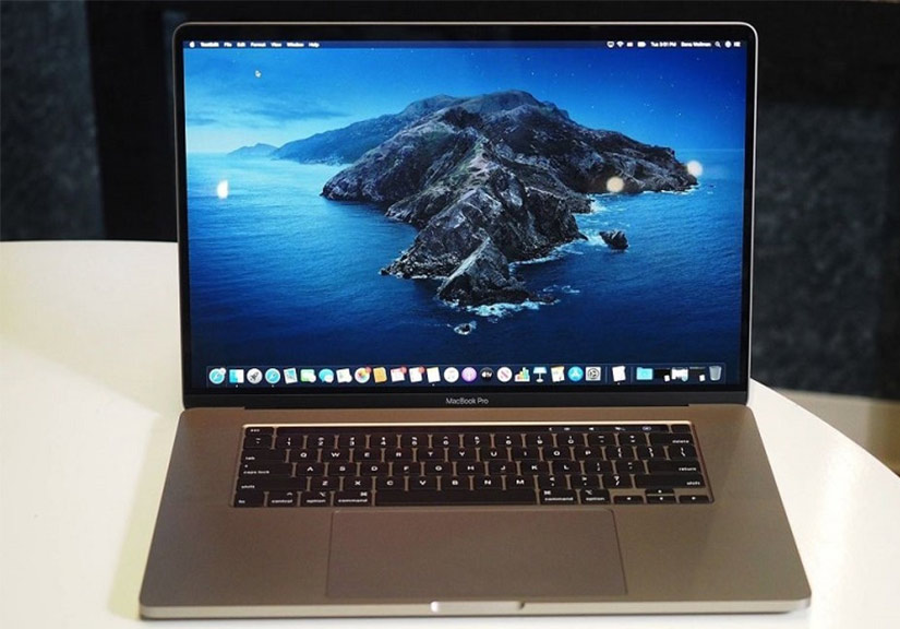 MacBook Pro 16 inch: bàn phím mới, pin 100 Wh, giá 2.400 USD