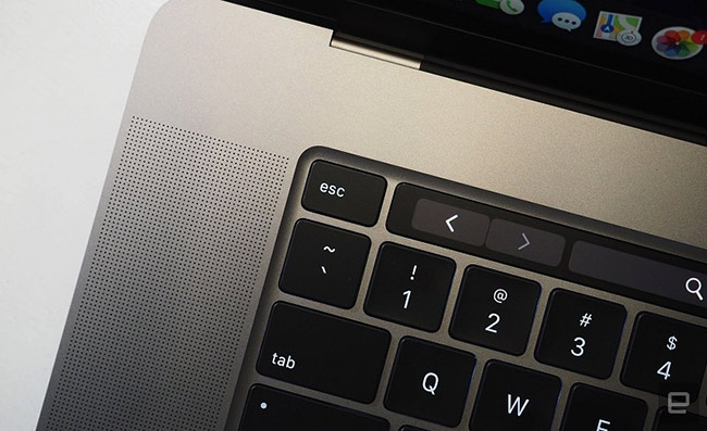 MacBook Pro 16 inch: bàn phím mới, pin 100 Wh, giá 2.400 USD