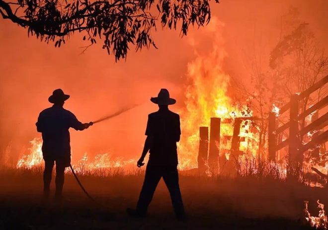 Những đám cháy đã biến khu vực miền đông nam Australia thành một vùng đất chết và tình hình được dự báo sẽ càng tồi tệ hơn trong những tháng mùa hè tới.
