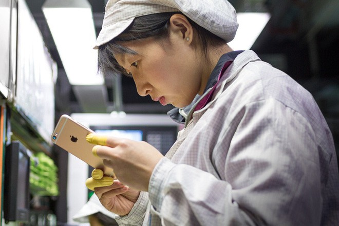 Apple sẽ dời dây chuyền sản xuất AirPods, iPad và Apple Watch từ Trung Quốc đại lục sang Đài Loan - Ảnh 2.