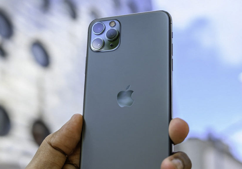 iPhone 11 Pro Max là điện thoại đắt tiền nhất của Apple, giá khởi điểm 1.099 USD.