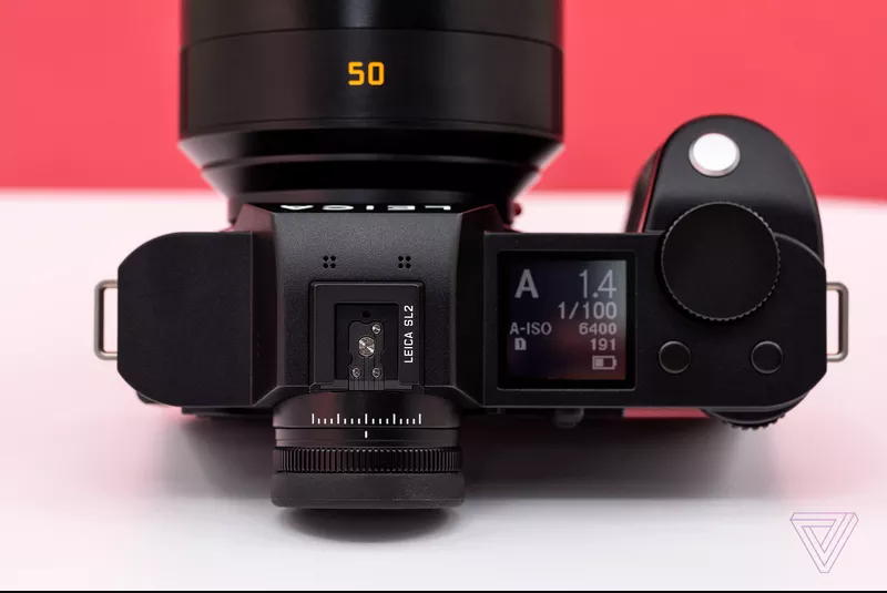 Máy ảnh Leica SL2: màn hình cảm ứng, độ phân giải cao, giá 6.000 USD