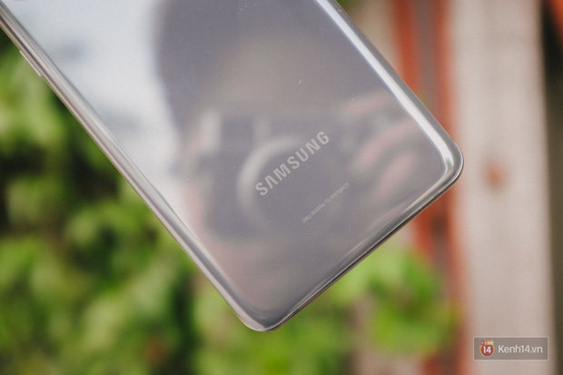 Ngắm những nét đẹp riêng của Samsung Galaxy S20 - Ảnh 5.