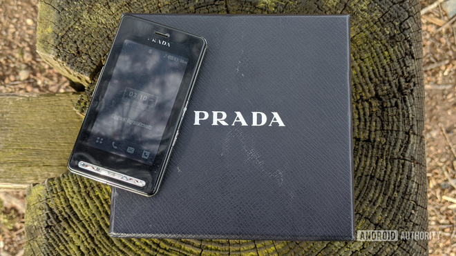 Ngược dòng thời gian: LG Prada, chiếc điện thoại có màn hình cảm ứng điện dung trước cả iPhone nhưng lại chẳng đi đến đâu - Ảnh 12.