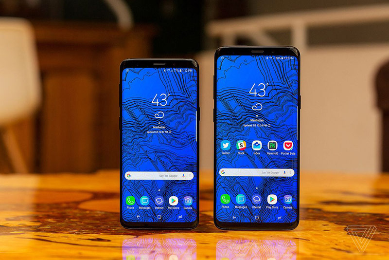 Galaxy S9 khi bán ra có giá 720 USD, còn S9+ là 840 USD. Cuối năm 2018, Samsung giới thiệu giao diện One UI thay cho Samsung Experience, được nâng cấp cho S9 thông qua bản cập nhật Android 9 Pie. 