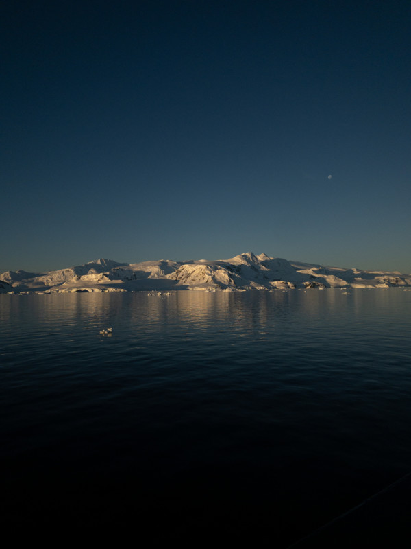 Đi tìm minh chứng về biến đổi khí hậu tại Nam Cực bằng một chiếc iPhone - Ảnh 13.
