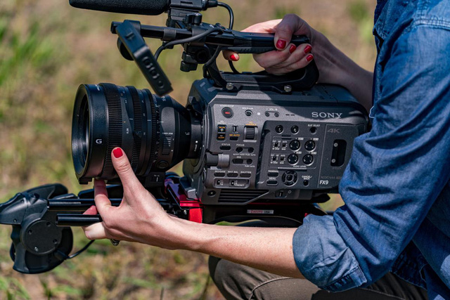 Làm phim dễ dàng với máy quay Sony PXW-FX9 đạt chuẩn “cận máy quay điện ảnh” - Ảnh 3.