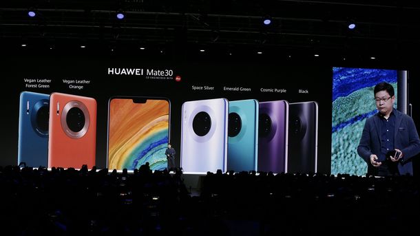 Ngấm đòn từ lệnh cấm của Mỹ, Huawei dự báo doanh số smartphone sụt giảm 20% trong năm 2020 - Ảnh 2.