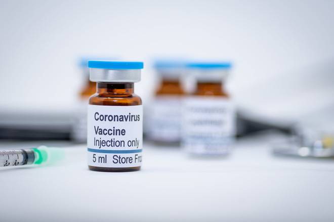 Quá trình bào chế vắc xin COVID-19 nhanh chưa từng thấy: 70 loại đang được phát triển, 3 trong số này là ứng viên cực kỳ sáng giá - Ảnh 1.