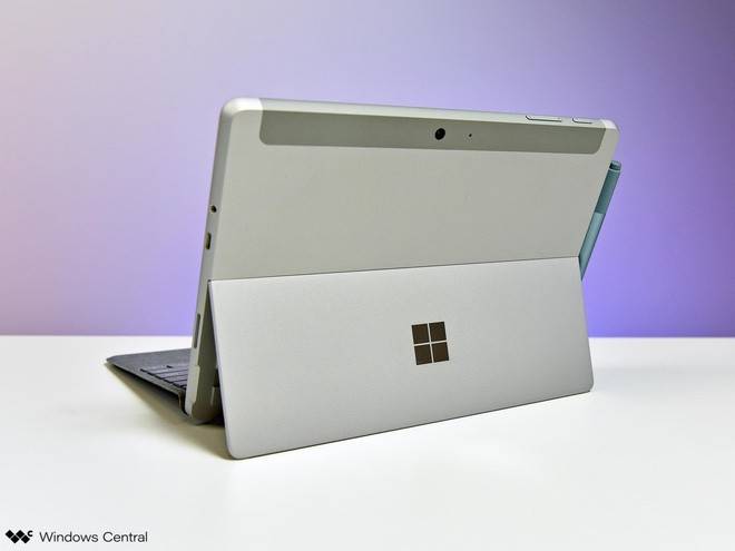 Surface Go 2 sẽ có màn hình lớn hơn và viền mỏng hơn thế hệ trước - Ảnh 1.