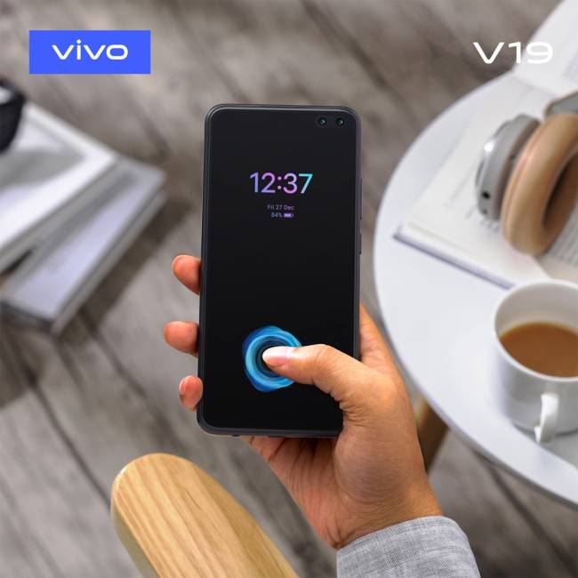 Vivo V19 ra mắt Việt Nam: Sạc 33W, màn hình đẹp giá 9 triệu