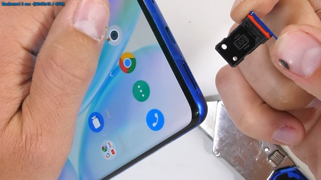 Vừa ra mắt, OnePlus 8 Pro đã bị đem ra tra tấn để thử độ bền - Ảnh 6.