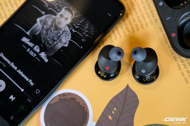 Cận cảnh bộ đôi tai nghe không dây mới của Sony: Một in-ear, một over-ear, mức giá dễ tiếp cận - Ảnh 15.