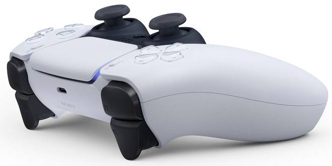 PlayStation 5 chính thức lộ diện: Kiểu dáng khá ngầu nhưng giá bán bao nhiêu thì chưa rõ, tặng kèm cả GTA V khi lên kệ - Ảnh 3.