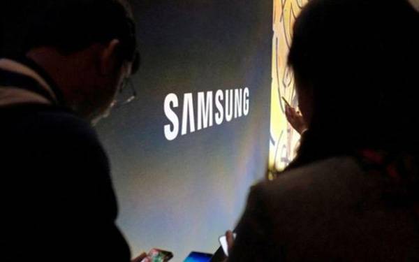 Reuters: Samsung phủ nhận chuyển dây chuyền sản xuất màn hình máy tính sang Việt Nam - Ảnh 1.