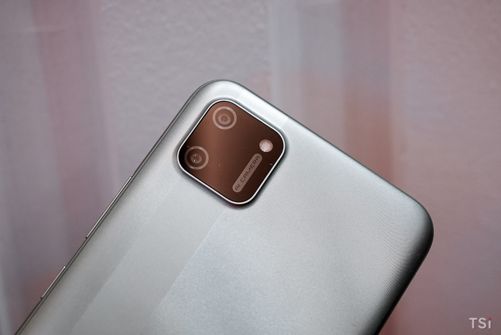 Trên tay Realme C11: hai màu, pin 5.000mAh, giá dưới 3 triệu