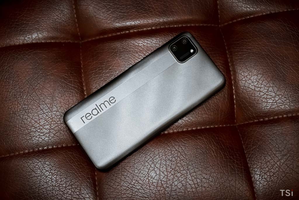 Trên tay Realme C11: hai màu, pin 5.000mAh, giá dưới 3 triệu