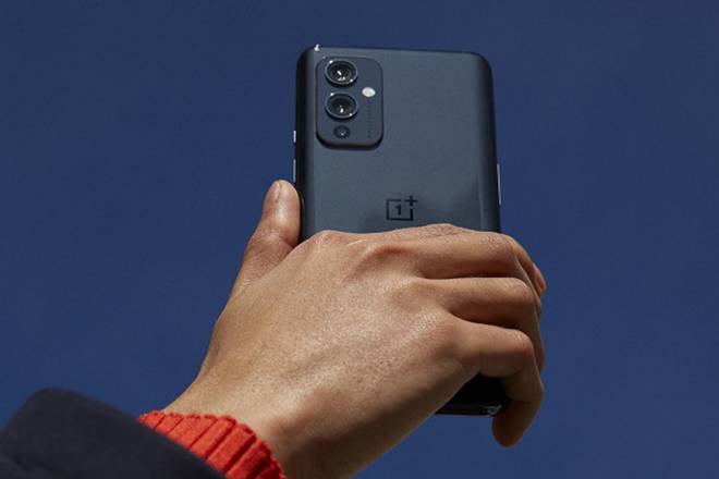 oneplus 9 va 9 pro ra mat nang cap man hinh hieu nang va camera 2