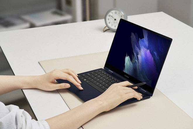 galaxy book pro ra mat laptop co man hinh amoled sieu nhe co ban lte 5g gia tu 999 usd 3