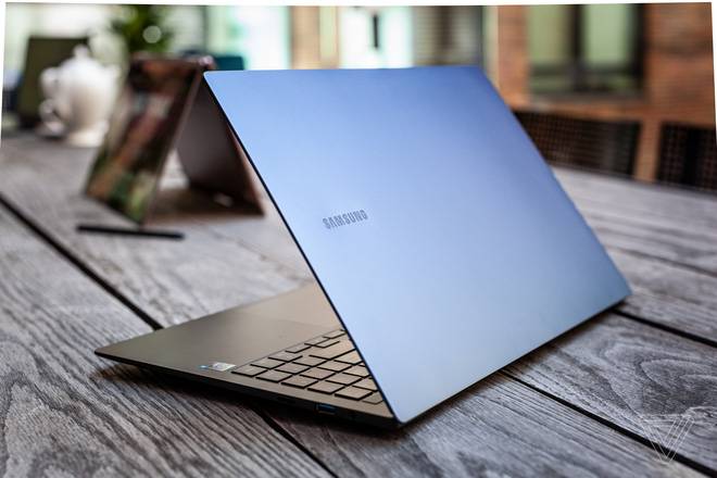 galaxy book pro ra mat laptop co man hinh amoled sieu nhe co ban lte 5g gia tu 999 usd 4