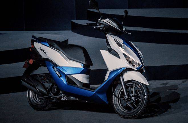 sieu pham dan em honda air blade gia 33 trieu lo dien thiet ke dinh cua chop re ngang honda vision 1