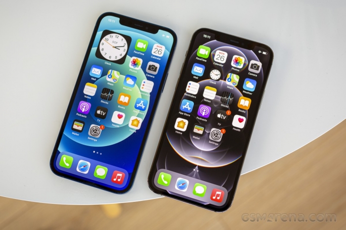 Apple bắt đầu bán iPhone 12 và iPhone 12 Pro tân trang với giá siêu rẻ