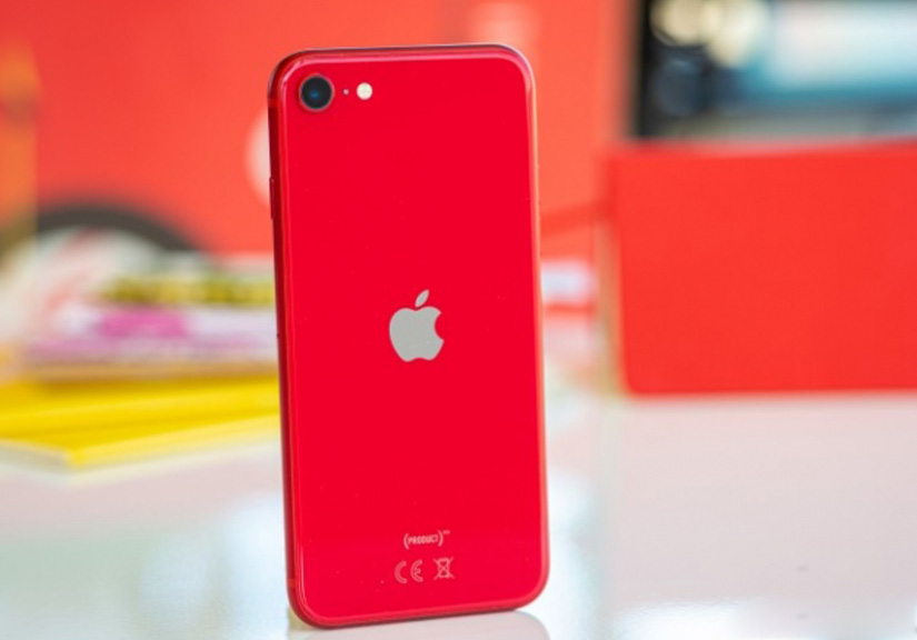 Giá iPhone SE 2020 giá chỉ hơn 10 triệu, rẻ nhất nhà Apple trong tháng 4/2022